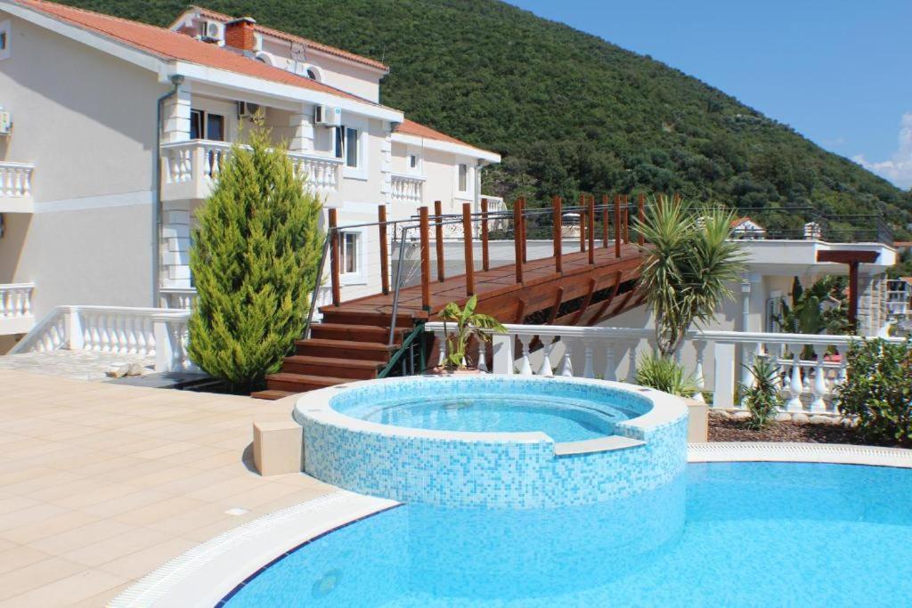 Elegance Duplexes By Monte Aria Herceg Novi Exteriör bild